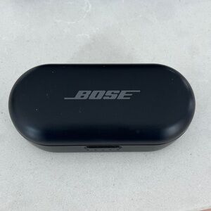 Bose QuietComfort Black Earbuds with All Accessories